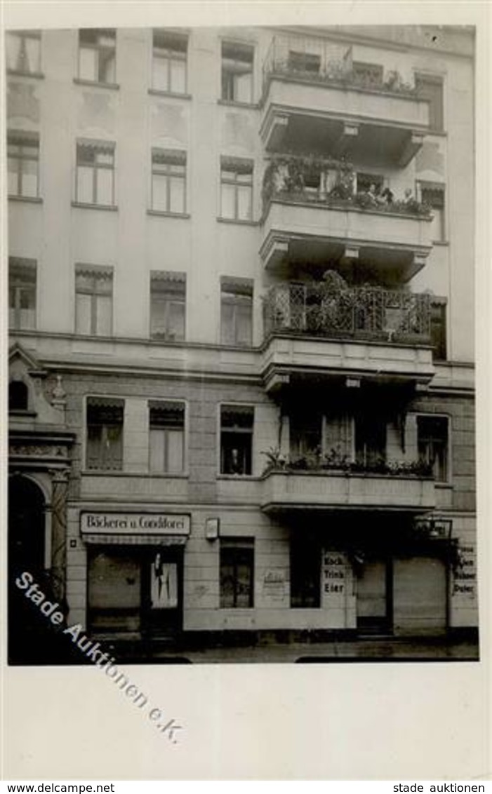 Berlin Friedrichshain (1000) Cafe Geflügelhandlung J. Holender Gürtelstrasse 11 Foto-AK I-II (kl. Stauchung) - Guerre 1914-18