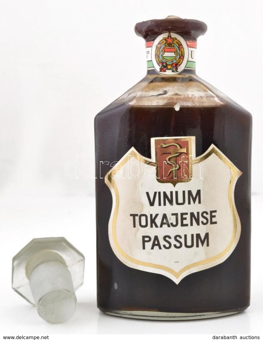 1979 Vinum Tokajense Passum - Tokaji 5 Puttonyos Aszú, Palackozva: Tolcsva, Díszdobozban, 0,75 L - Other & Unclassified