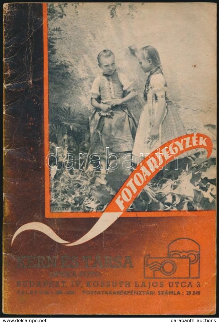 Kern és Társa. Fotóárjegyzék. Bp.,é.n., Tolnai-ny., 64 P. Kiadói T?zött Papírkötés, A Borítón Apró Gy?r?désekkel. - Other & Unclassified