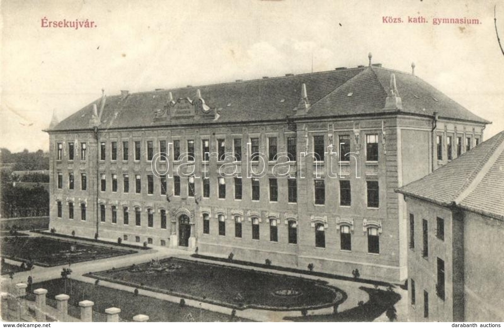 T3 Érsekújvár, Nové Zámky; Közs. Katolikus Gimnázium. Conlegner és Fia Kiadása / Catholic Gymnasium, School (fa) - Unclassified