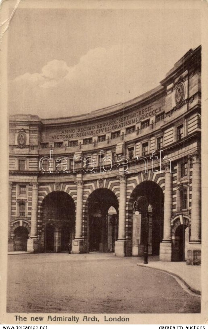 ** T2/T3 London, The New Admiralty Arch  (EK) - Unclassified
