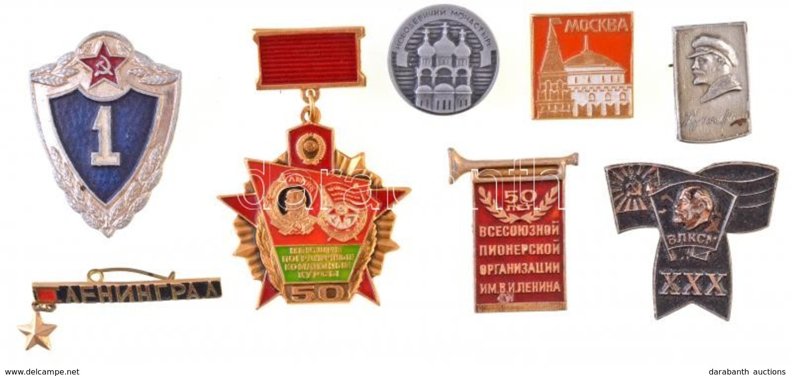 Szovjetunió 8db-os Vegyes Jelvény Tétel T:2
Soviet Union 8pcs Of Various Badges C:XF - Unclassified