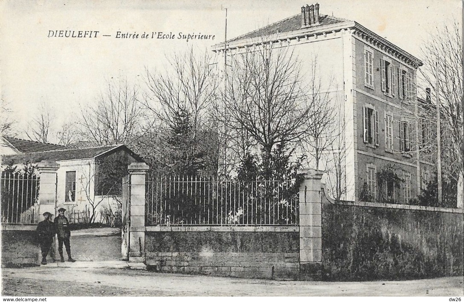 Dieulefit (Drôme) - Entrée De L'Ecole Supérieure - Dieulefit