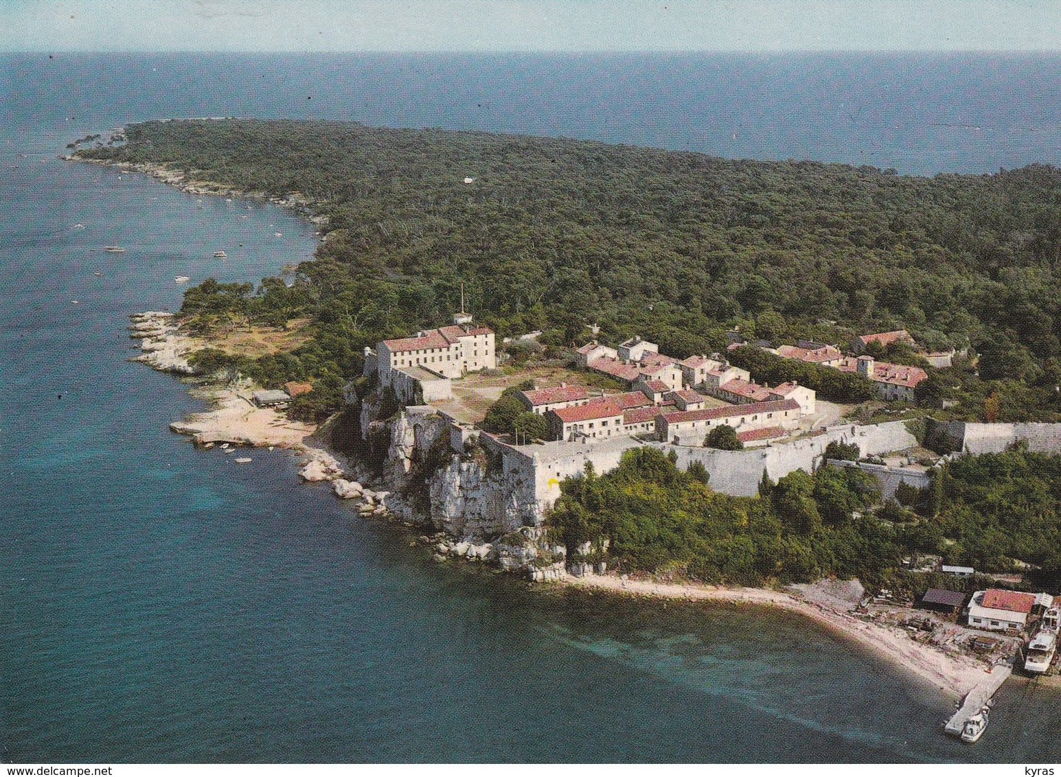 CPM 10x15 . ILES DE LERINS (06 ) JUSTICE . L'Ile Ste Marguerite . La Prison Du "Masque De Fer" - Autres & Non Classés