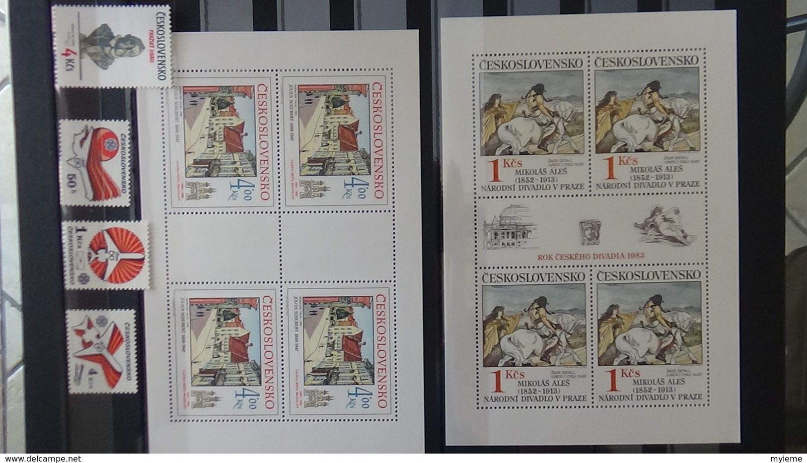 Très belle collection de timbres, blocs et carnets tout est ** de Tchecoslovaquie. Port offert à partir de 50E d'achats