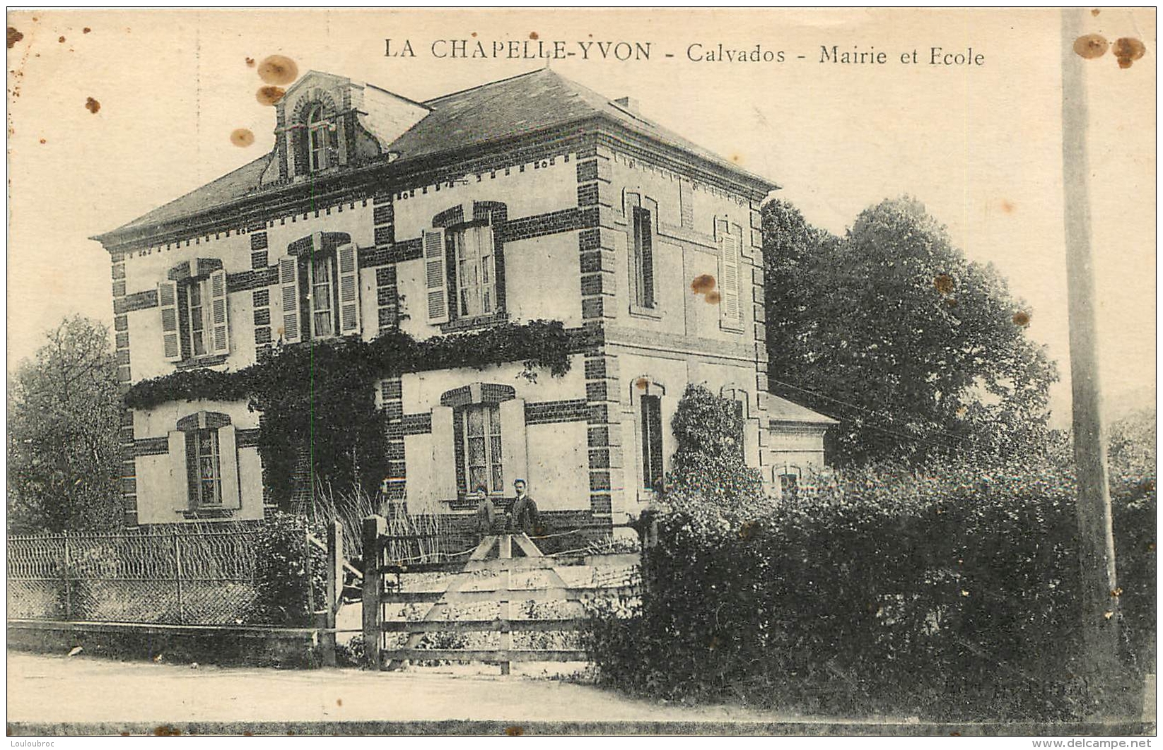 LA CHAPELLE YVON MAIRIE ET ECOLE - Autres & Non Classés