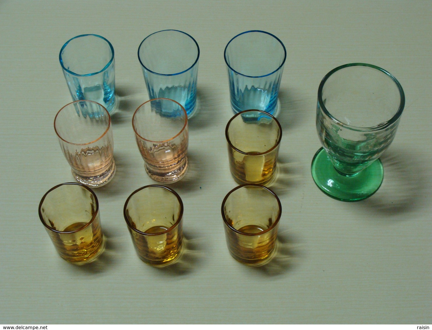 Verres à Liqueur Anciens Orange, Rose, Bleu ,vert  Lot De 10  TBE - Gläser