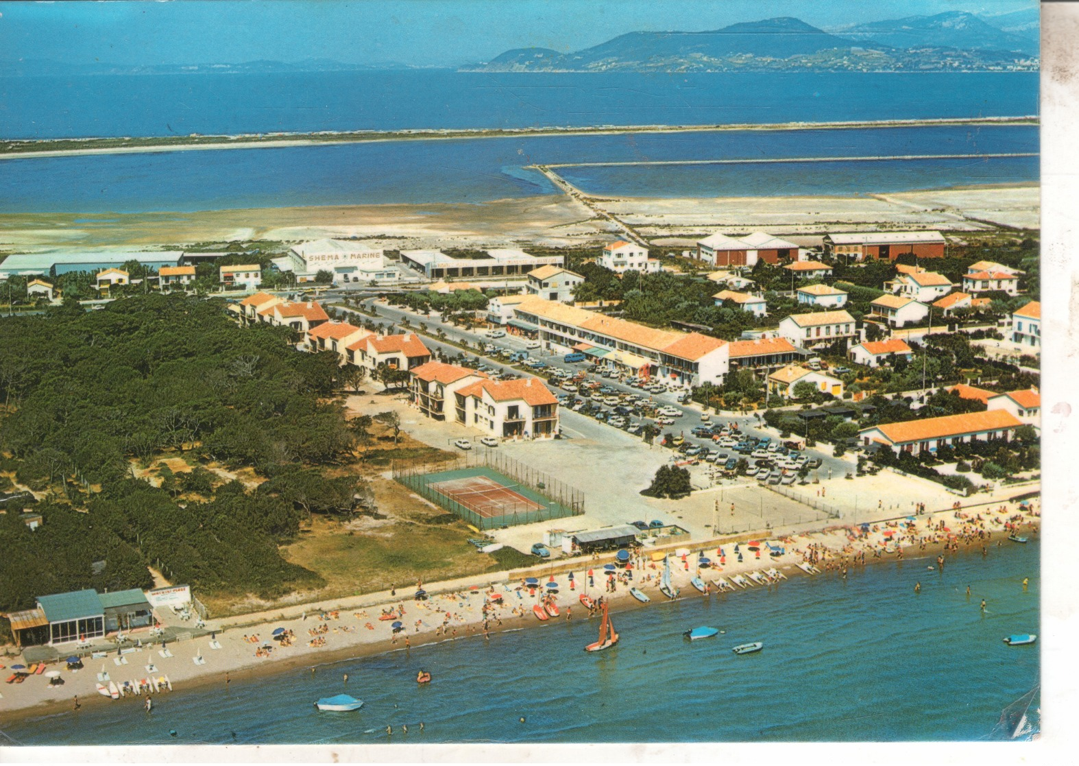 83H02A2 CPMGF 83 - HYERES LES PALMIERS  LA BERGERIE VUE AERIENNE - Hyeres