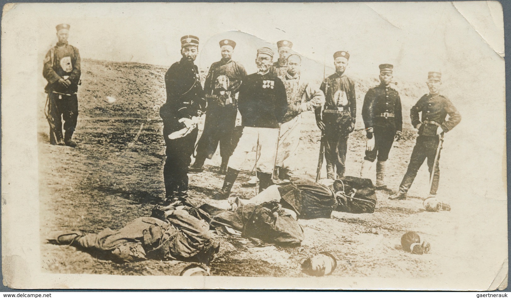 08265 China - Besonderheiten: 1900/01 (ca.), Boxer Upheaval, Two Real Photos Showing Beheading Scenes With - Autres & Non Classés