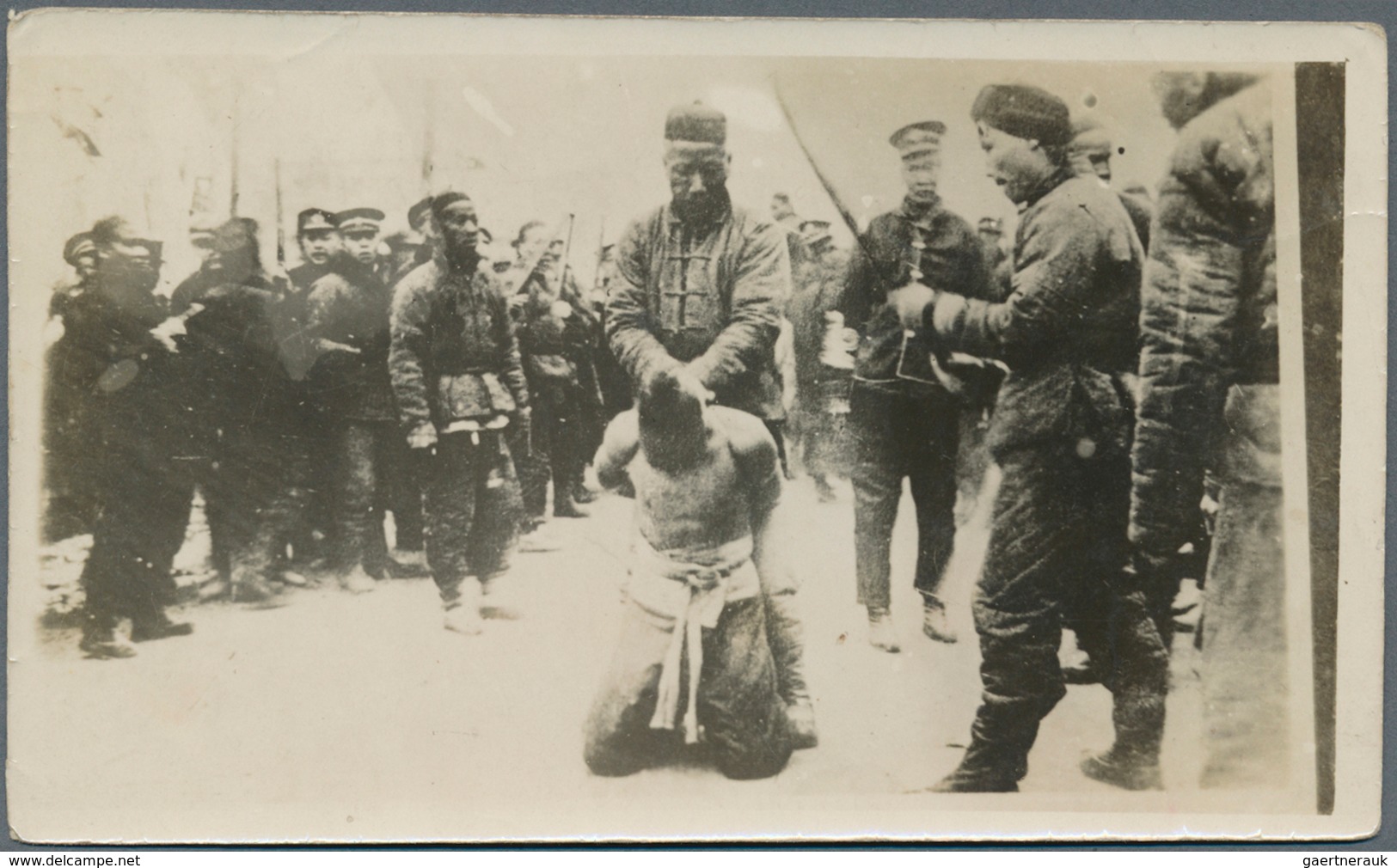 08265 China - Besonderheiten: 1900/01 (ca.), Boxer Upheaval, Two Real Photos Showing Beheading Scenes With - Sonstige & Ohne Zuordnung