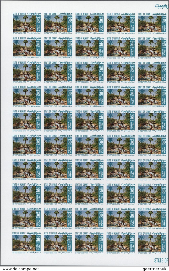 09275 Kuwait: 1979. Intl. Year Of The Child. Set Of 2 Values In IMPERFORATE Part Sheets Of 50 And 49 Respe - Koweït