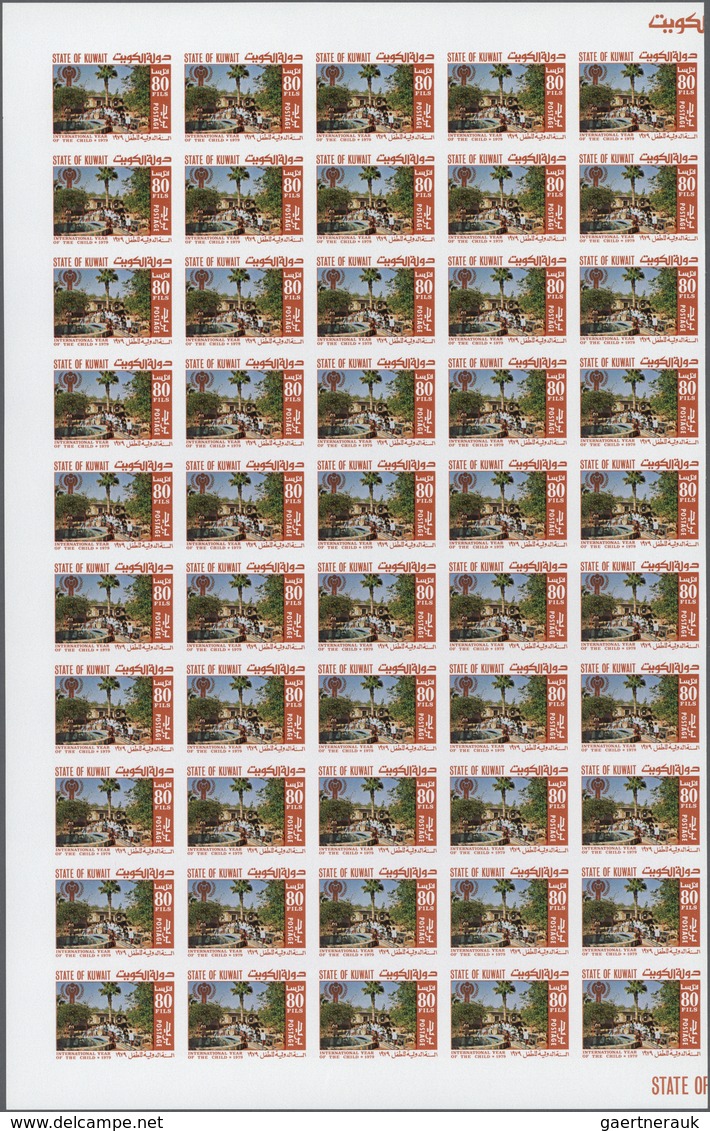 09275 Kuwait: 1979. Intl. Year Of The Child. Set Of 2 Values In IMPERFORATE Part Sheets Of 50 And 49 Respe - Koweït