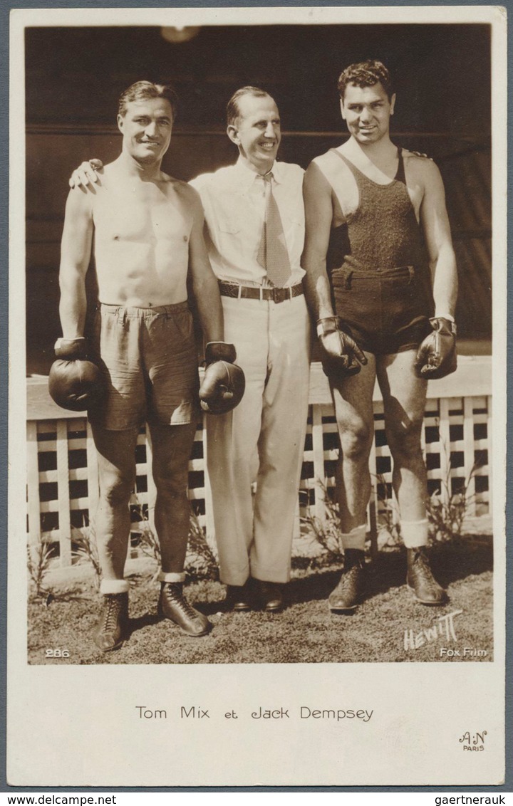 10912 Thematik: Sport-Boxen / Sport-boxing: 1920/1930 (ca.), 11 Verschiedene Fotokarten, Meist Frz. Boxer, - Boxen