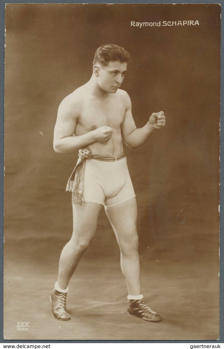 10912 Thematik: Sport-Boxen / Sport-boxing: 1920/1930 (ca.), 11 Verschiedene Fotokarten, Meist Frz. Boxer, - Boxe