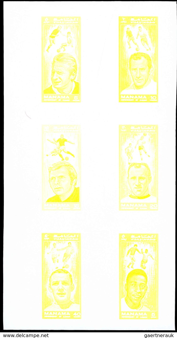 10950 Thematik: Sport-Fußball / sport-soccer, football: 1972, Manama: FAMOUS FOOTBALLER - 9 items; collect