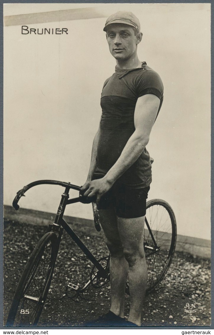 10991 Thematik: Sport-Radsport / sport-cycling: 1909/1928, 12 verschiedene, ungebrauchte Fotokarten mit me