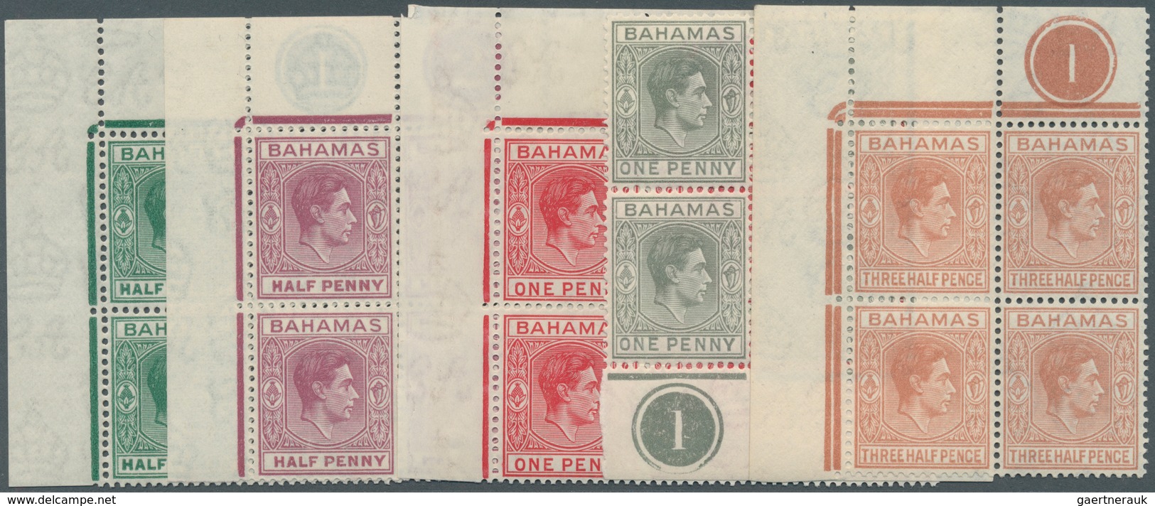 11702 Bahamas: 1938/1940, KGVI Definitives 12 Different Stamps Mostly In Corner Blocks Of Four Or Six (2½d - 1963-1973 Interne Autonomie