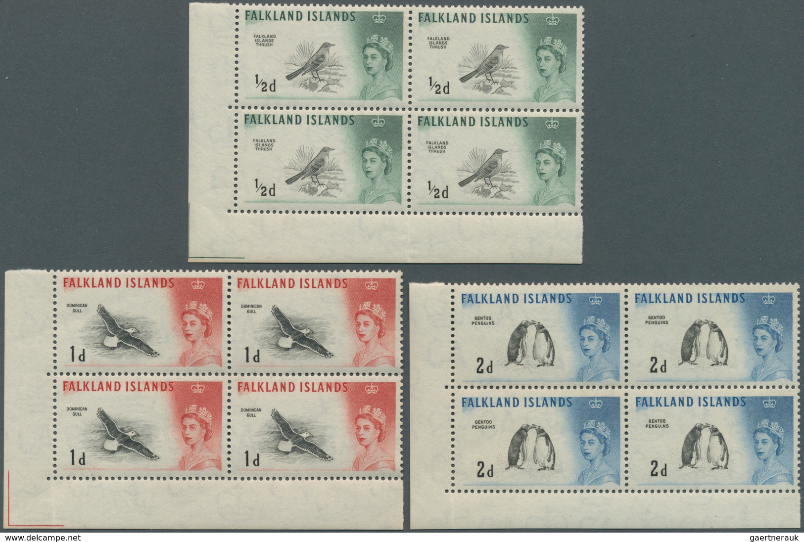 11921 Falklandinseln: 1960, definitives ½ d to 1 £ "Queen Elisabeth II / Birds" all 15 values in blocks of