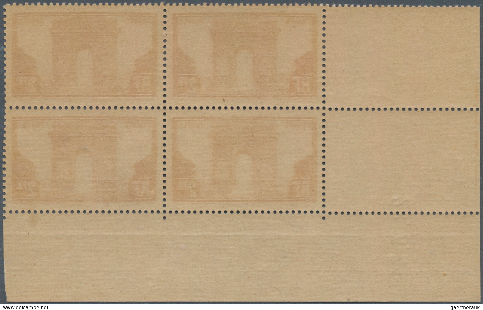 13752 Frankreich: 1931, 2fr. "Arc De Triomphe", Marginal Block Of Four From The Lower Left Corner Of The S - Gebraucht