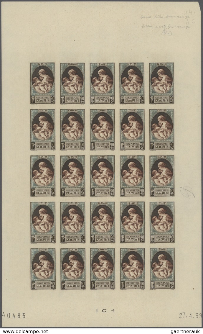 13769 Frankreich: 1946, France. Set Of 2 Color Proof Sheets Of 25 For The Complete Charity Issue "To Aid F - Gebraucht