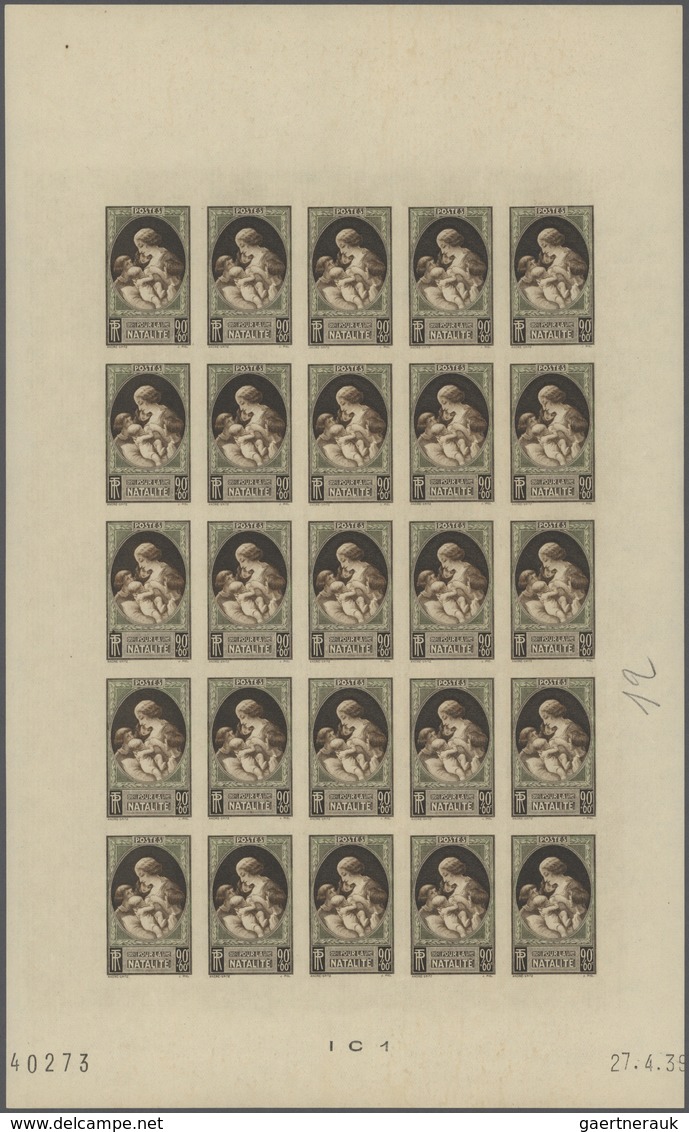 13769A Frankreich: 1946, France. Set Of 2 Color Proof Sheets Of 25 For The Complete Charity Issue "To Aid F - Gebraucht