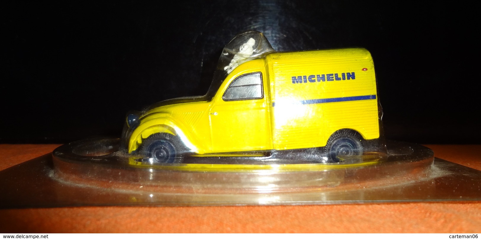 Voiture - Camionnette Citroën 2CV "Michelin" - 1/43 (bibendum) - Norev