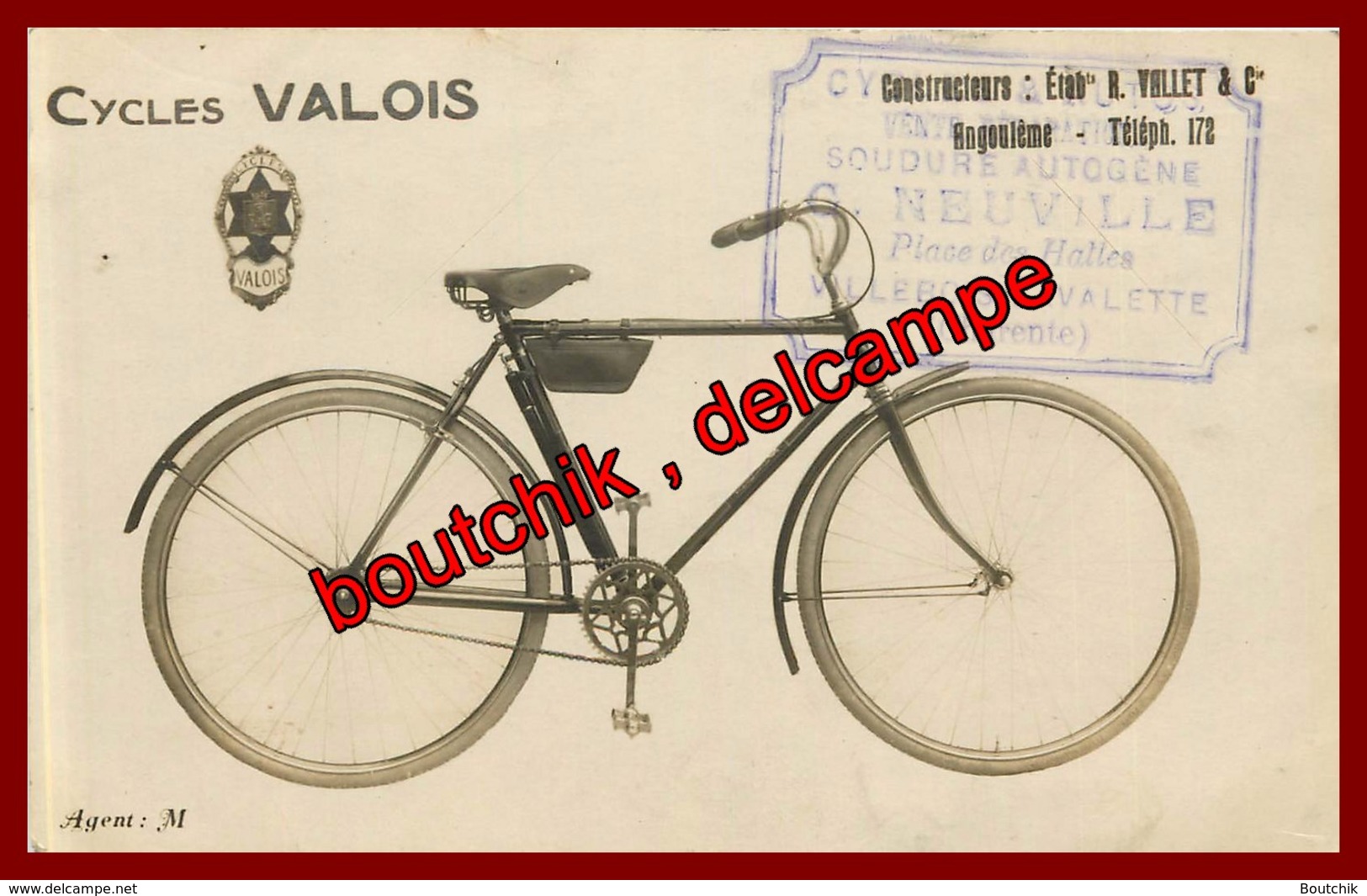 Villebois Lavalette  * Carte Photo * établissement Neuville Place Des Halles * Vente Réparation  * Cycles Valois  * Vélo - Autres & Non Classés