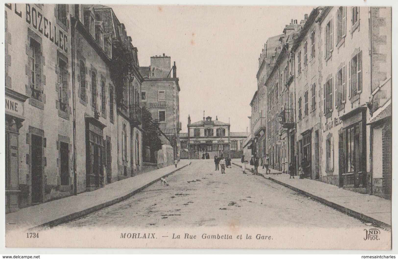 CPA 29 MORLAIX La Rue Gambetta Et La Gare - Morlaix