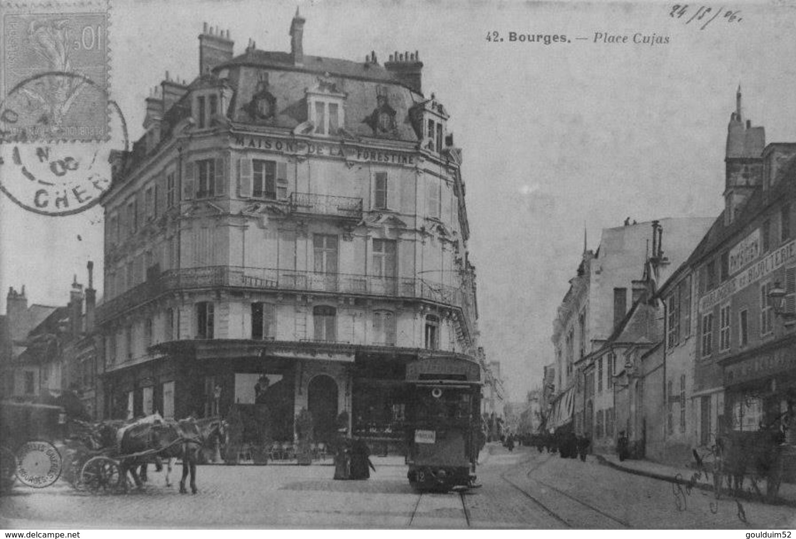 Place Cujas - Bourges