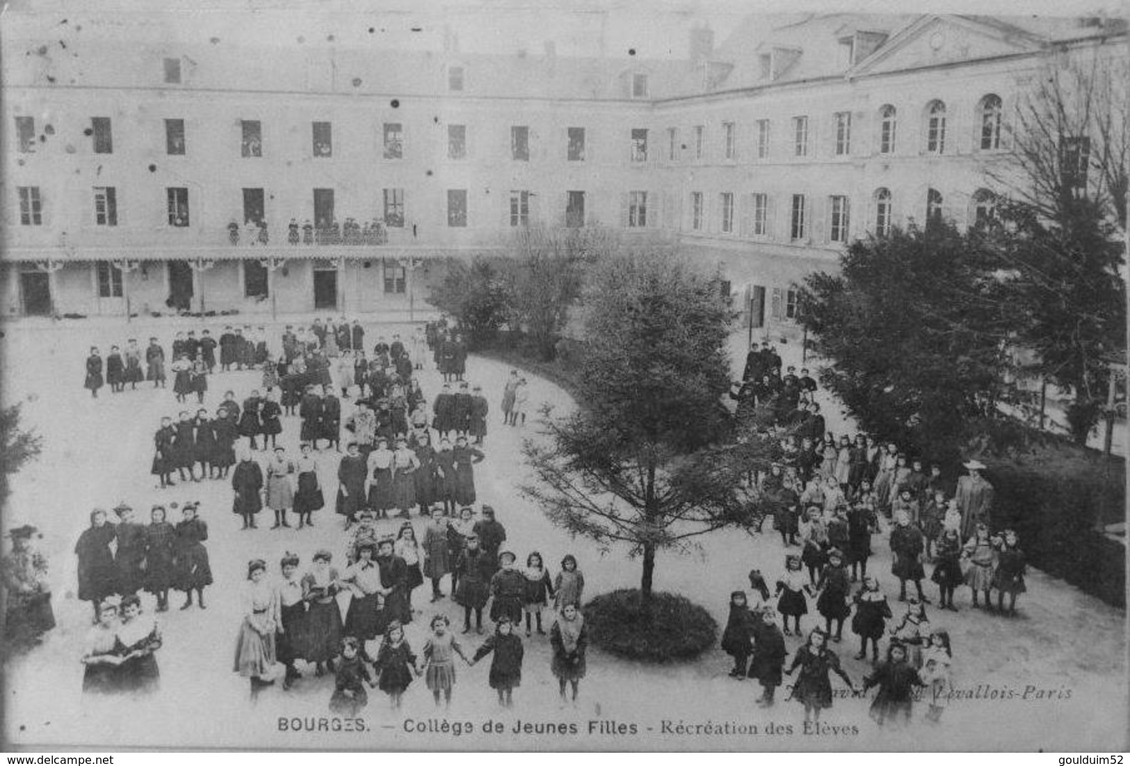 Collège De Jeunes Filles, Récréation Des élèves - Bourges