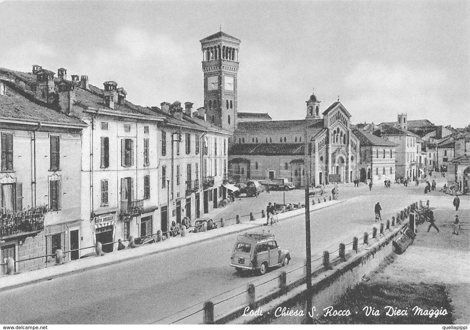 07772 "LODI - CHIESA S. ROCCO - VIA DIECI MAGGIO"  ANIMATA, AUTO, VERA FOTOGRAFIA. CART  NON SPED - Lodi