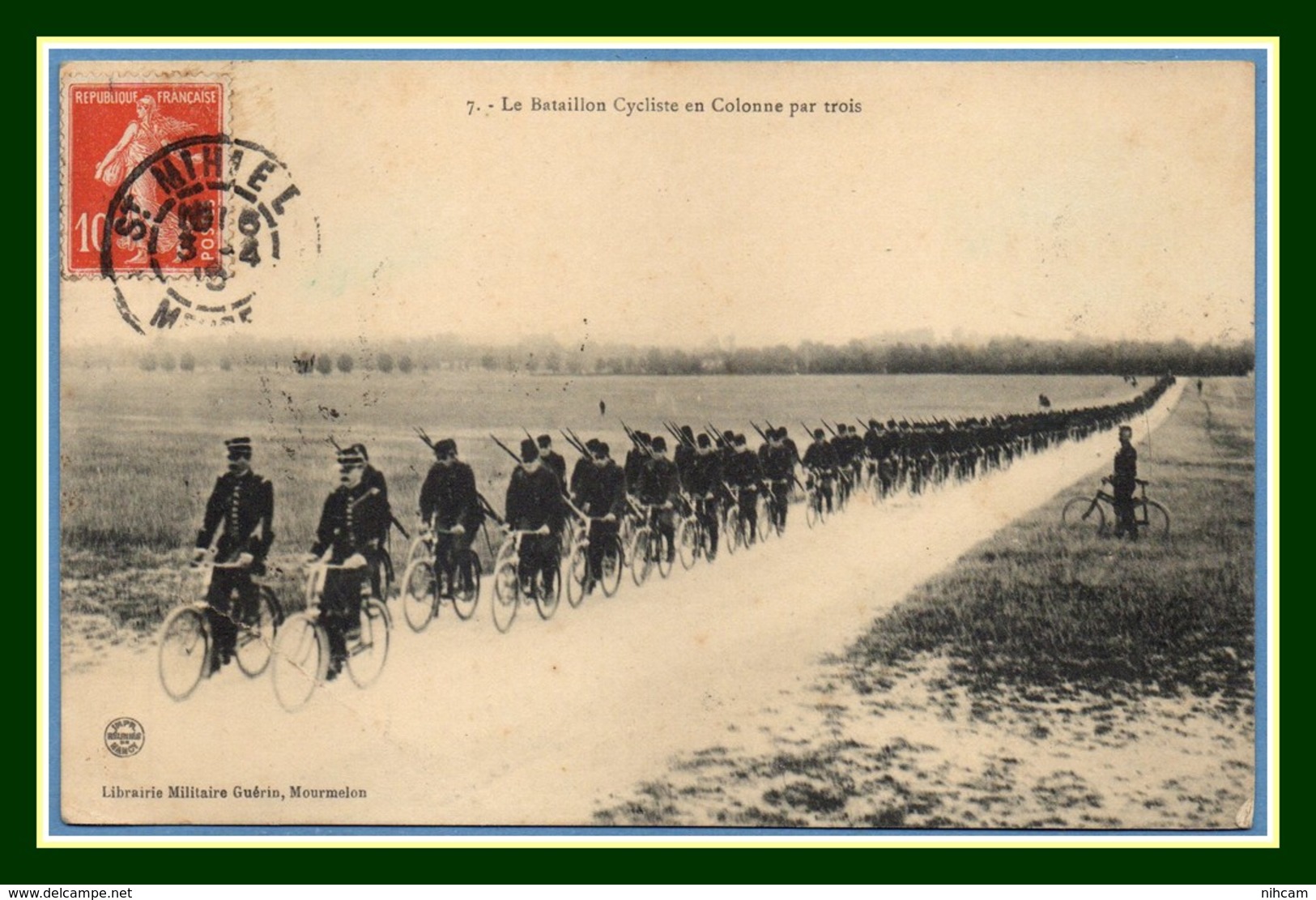 CPA Le Bataillon Cycliste En Colonne Par Trois Voy 1910 St Mihiel (pli En BG, Voir !) "impressionnant Défilé" Vélo - Saint Mihiel