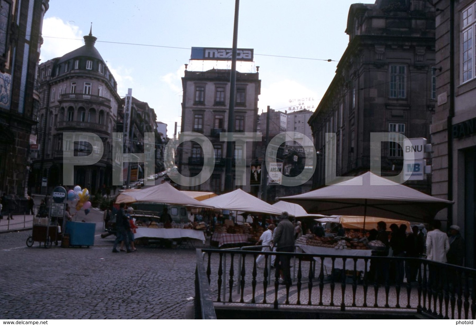C 1970 STREET SCENE OPORTO CIDADE DO PORTO INVICTA PORTUGAL 35mm DIAPOSITIVE SLIDE NO PHOTO FOTO 2778 - Diapositives (slides)