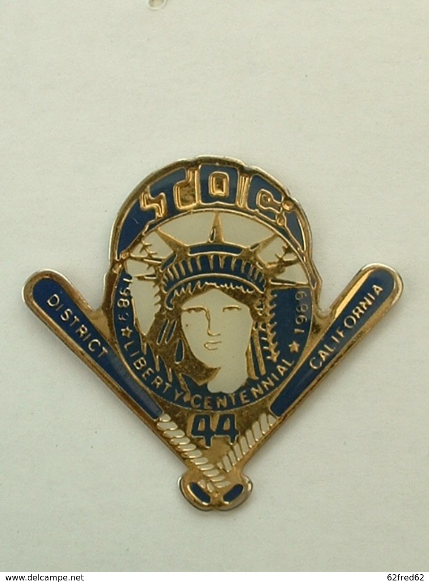 PIN'S BASEBALL - DISTRICT CALIFORNIA - LIBERTY CENTENIAL - STATUT DE LIBERTE - Baseball