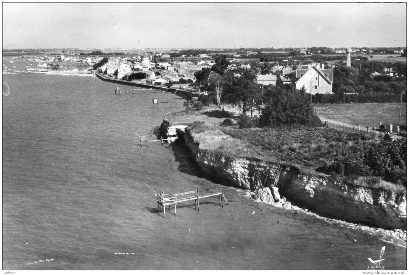 EN AVION AU DESSUS DE PORT DES BARQUES VUE SUR PIEDEMONT CPSM NEUVE - Autres & Non Classés