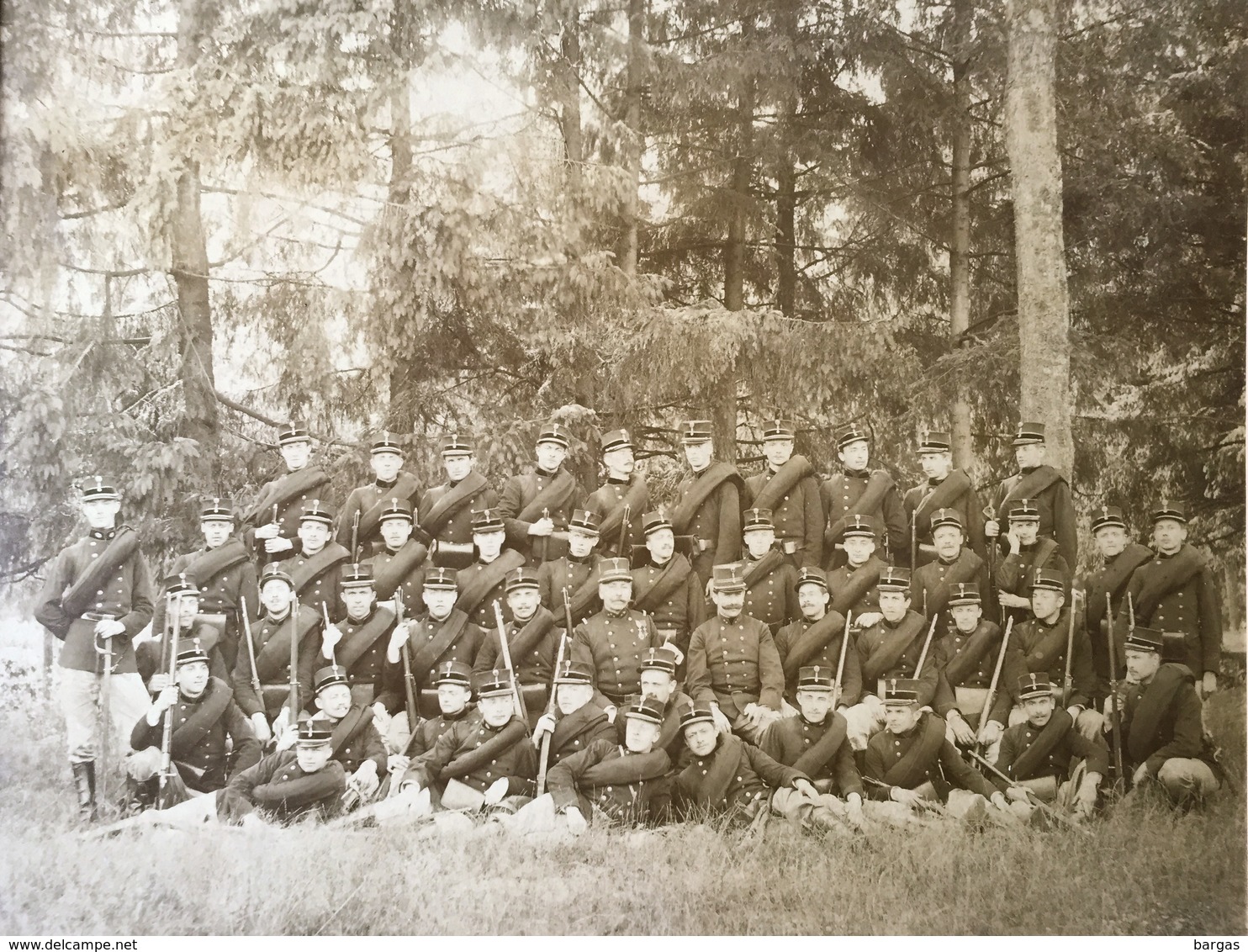 Grande Photo Groupe Militaire Soldat Fusil - Guerre, Militaire