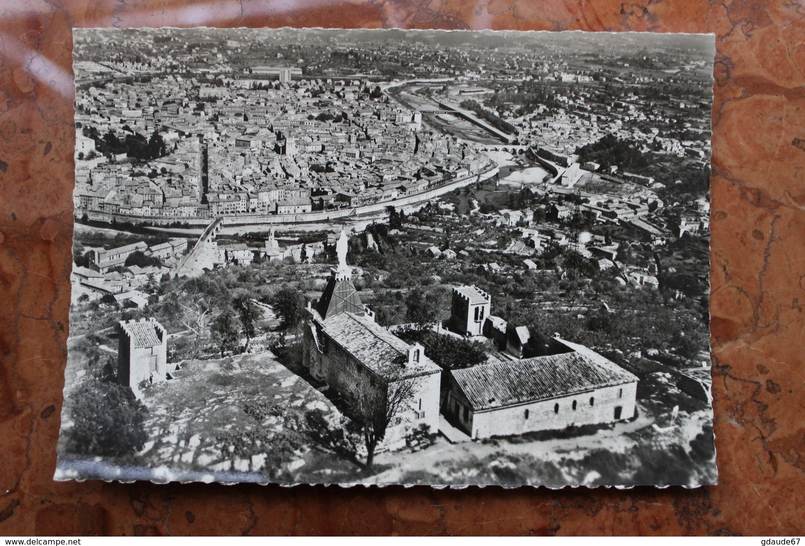 ALES (30) - VUE PANORAMIQUE - EN PREMIER PLAN NOTRE-DAME DES MINES ET LA CHAPELLE DE ROCHEBELLE - Alès