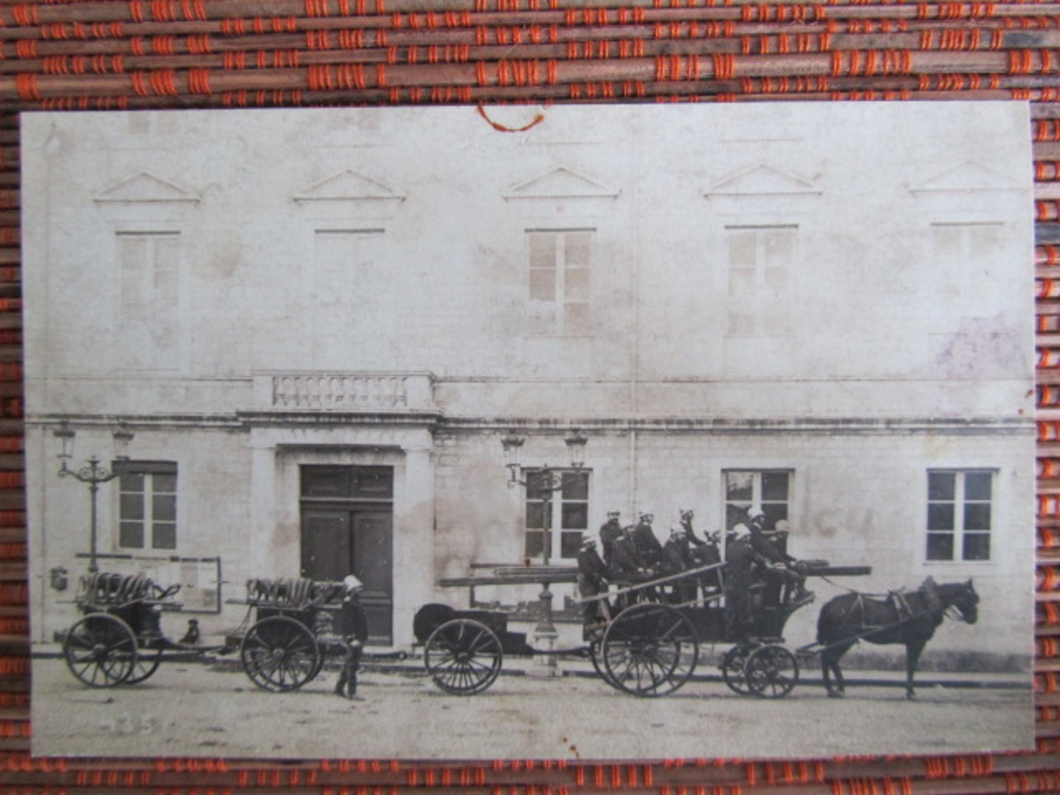 POMPIERS D'AGEN 1920 " Départ Attelé D'une Partie Du Matériel " Véritable Photo. - Agen