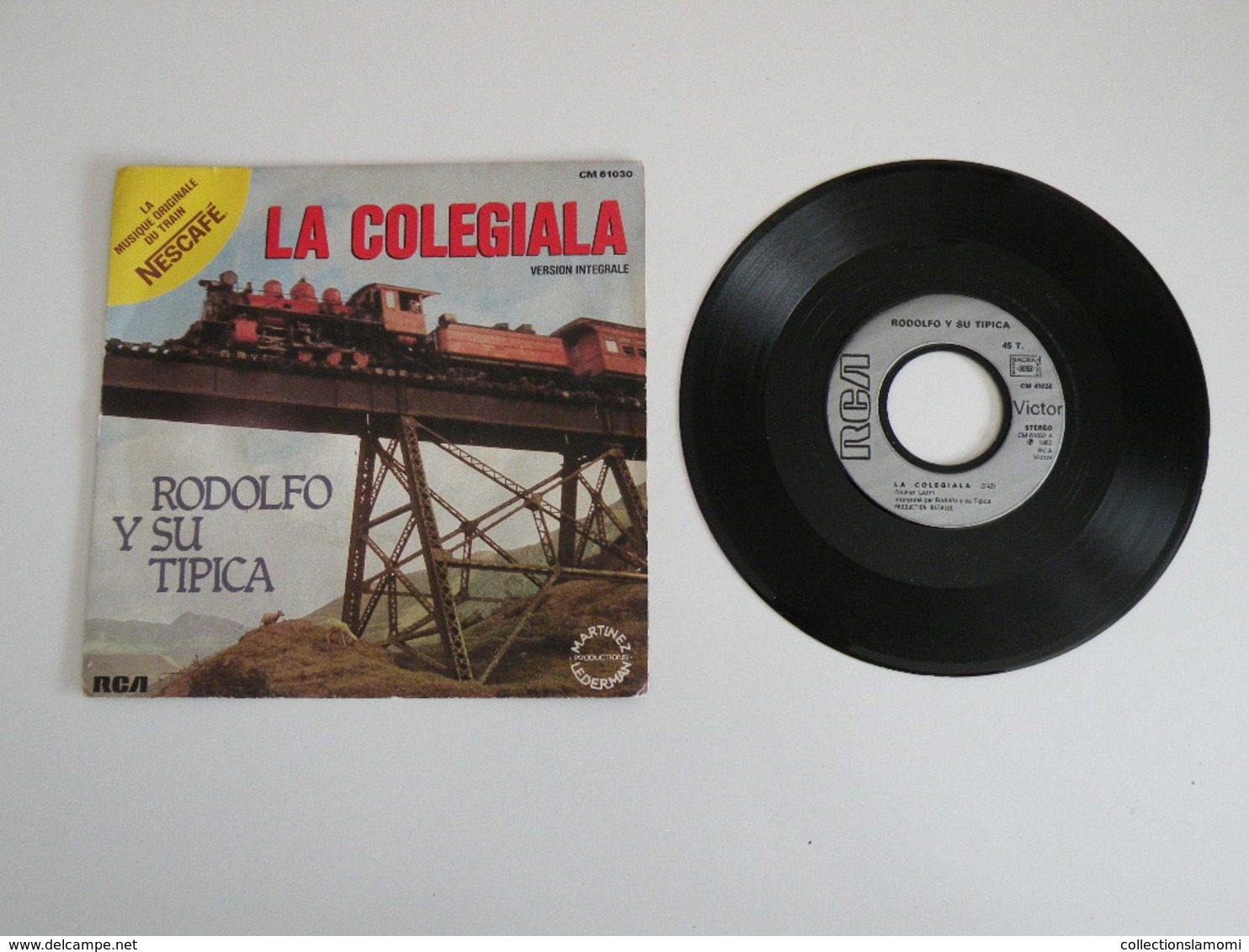 Rodolfo Y Su Tipica - La Colégiala - La Subienda (1982) - Vinyle 45 T - RCA - Country & Folk