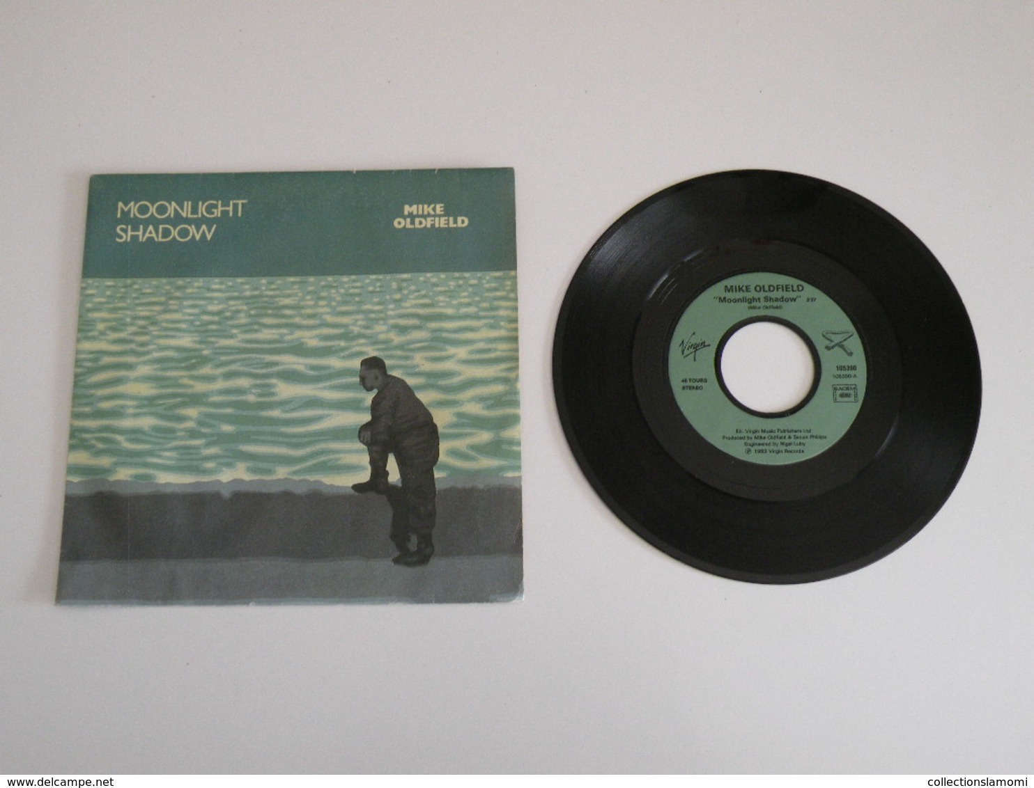 Mike Oldfield - Moonlight Shadow / Rite Of Man  (1983) - Virgin - Wereldmuziek