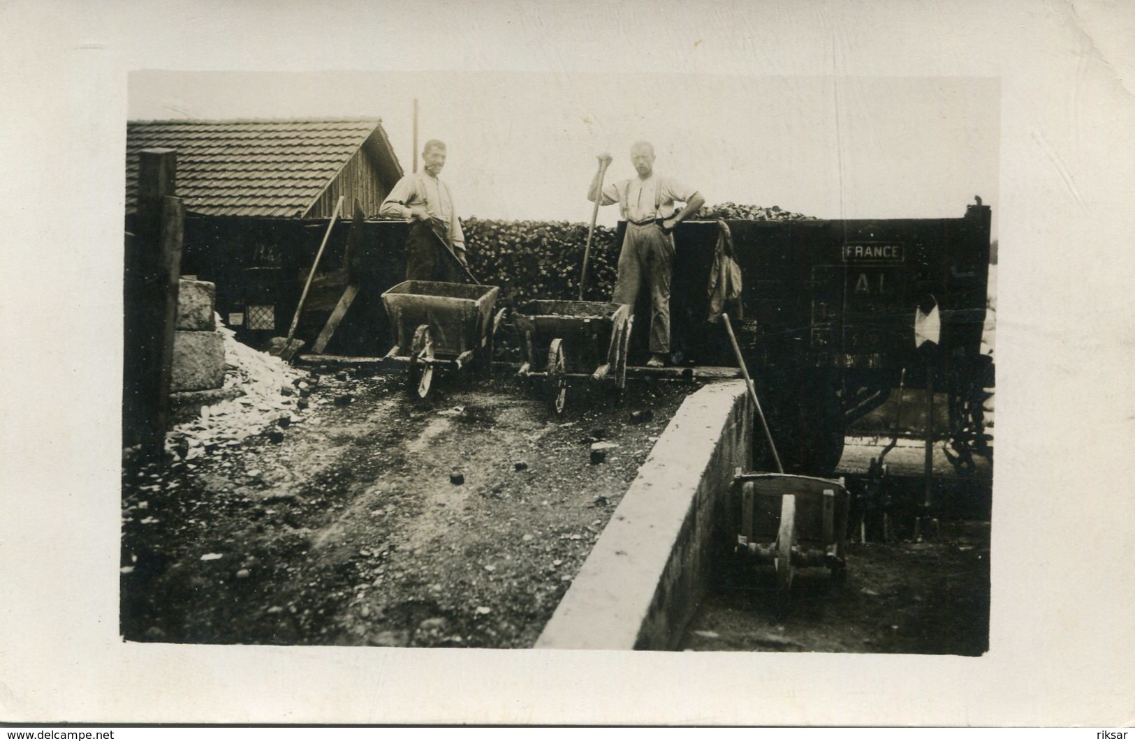 TRAVAUX DE BATIMENT(CARTE PHOTO) - Industrie