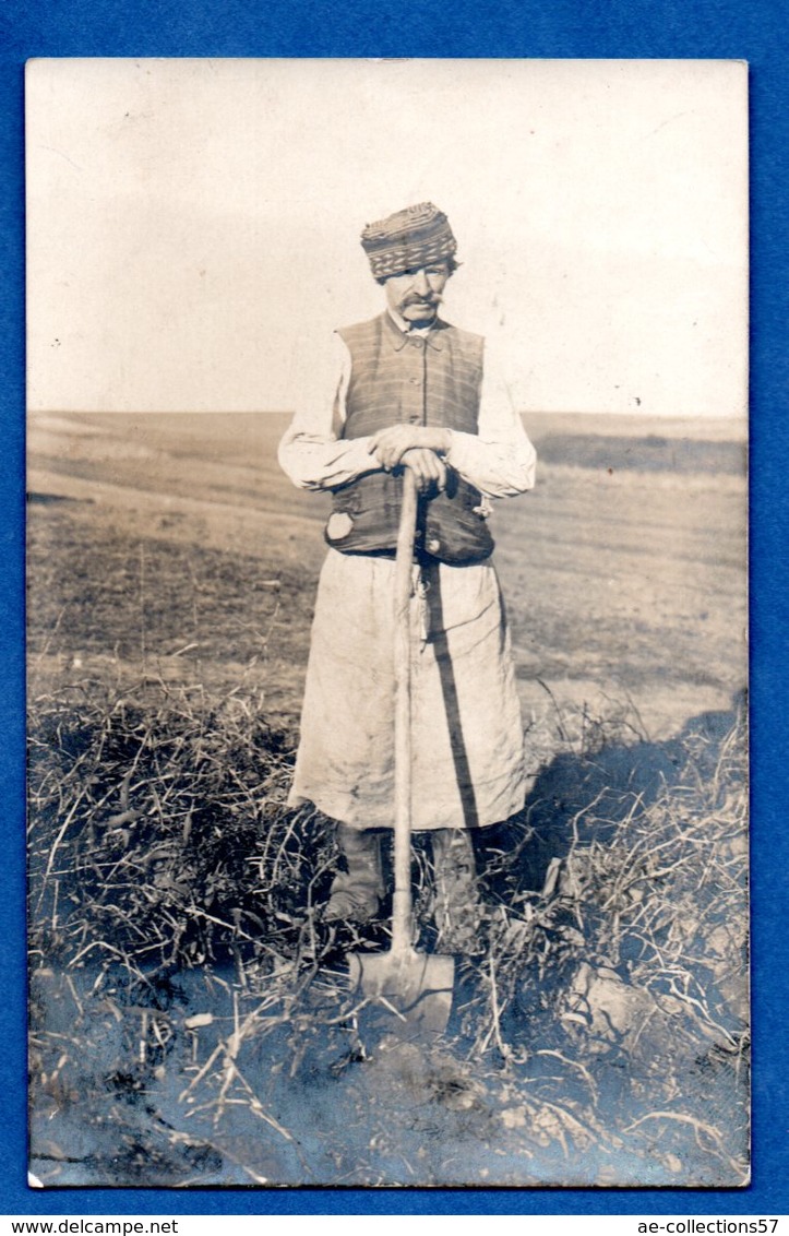 Carte Photo  -- Paysan Russe  -  1916 - Russie