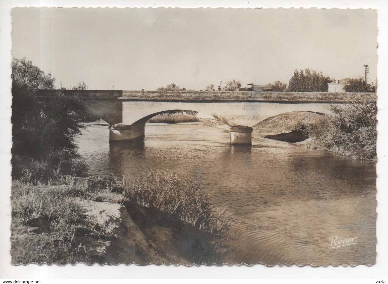 84.205/ SORGUES - Le Pont Sur La Riviere - Sorgues