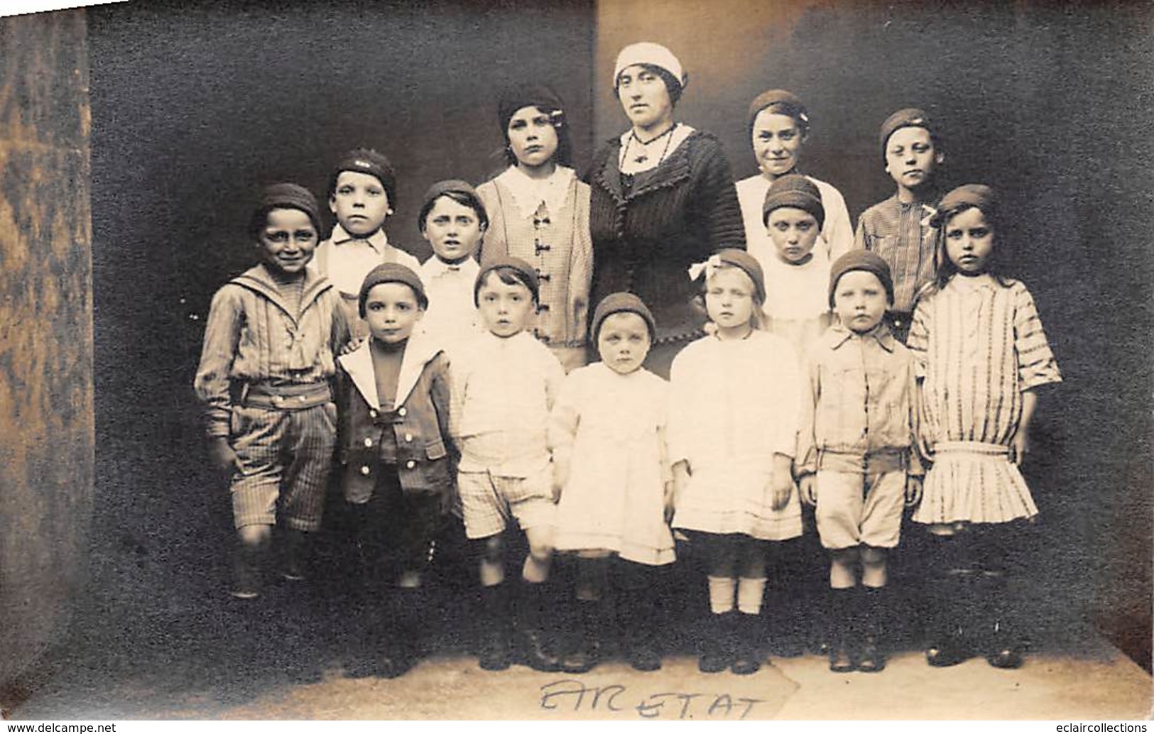 Etretat   76   Groupe D'enfants.  Carte Photo 1915     (voir Scan) - Etretat