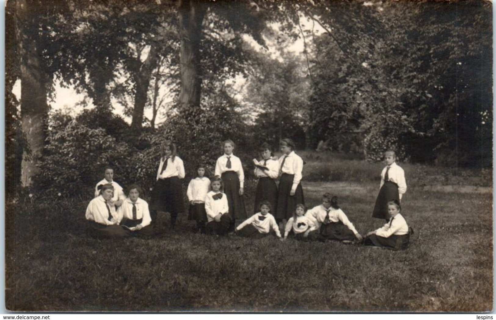 PAYS BAS -- Zevenbergen - Pensionnat - 1916 - Carte Photo - RARE - Zevenbergen