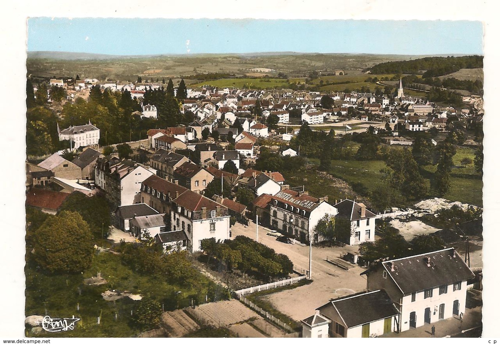 Auzances - Vue Generale Aerienne - L'Avenue De La Gare -   CPSM° - Auzances