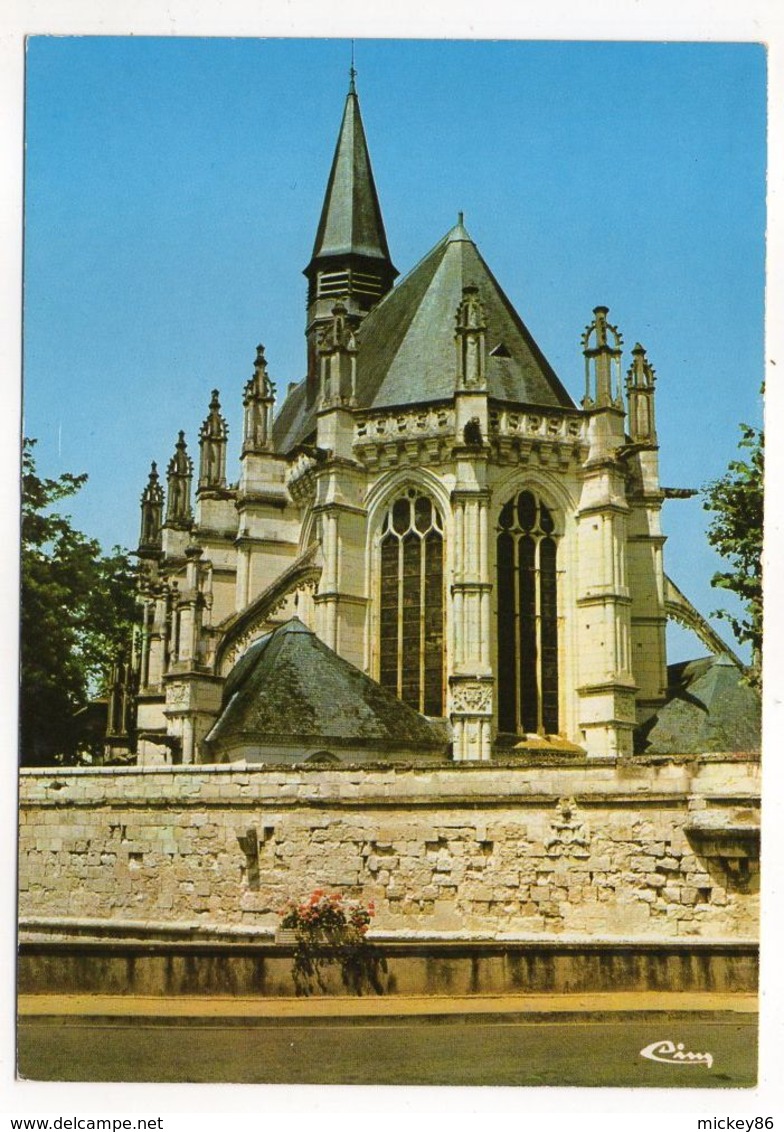 CHAMPIGNY SUR VEUDE ---  La Chapelle St Louis,belle Collection De Vitraux Renaissance - Champigny-sur-Veude