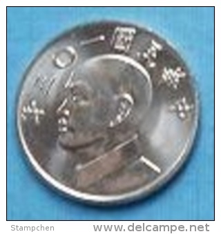 Taiwan 2014 NT$5.00 Chiang Kai-shek CKS Coin - Taiwan