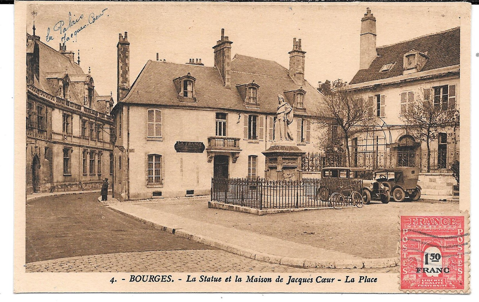 Cpa Bourges - La Statue Et La Maison De Jacques Coeur / La Place . - Bourges