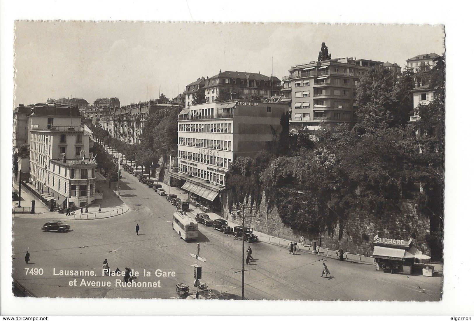 19788 - Lausanne Place De La Gare Et Avenue Ruchonnet Trolley - Lausanne